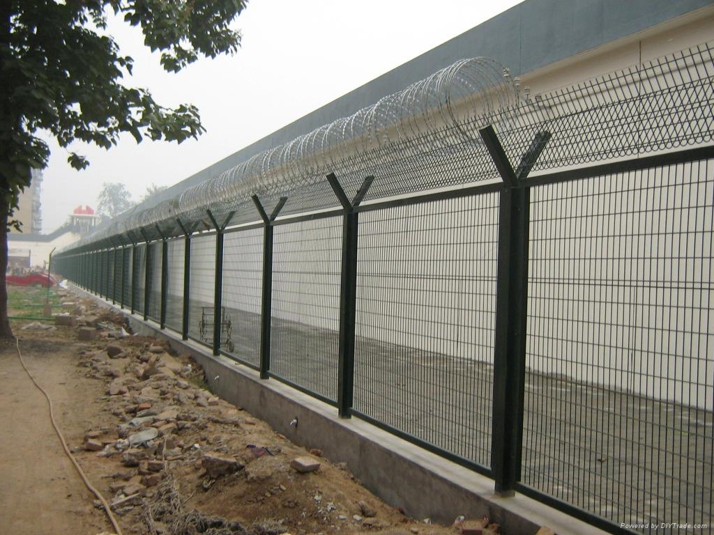北京监狱钢网墙案例